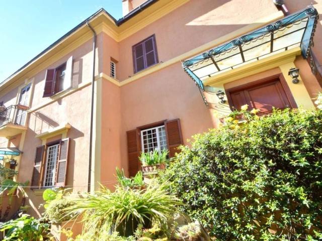 Esclusiva villa di 288 mq in vendita Via di Vigna Jacobini, Roma, Lazio