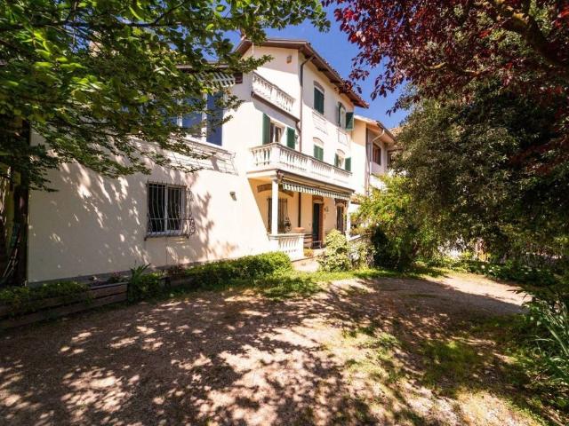 Esclusiva villa di 300 mq in vendita Via Giovanni Segantini, 58, Moncalieri, Provincia di Torino, Piemonte