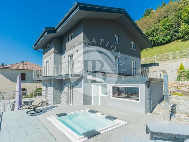 Esclusiva villa di 310 mq in vendita Casargo, Italia