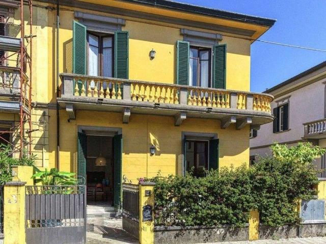 Esclusiva villa di 330 mq in vendita Via Marco Polo, Viareggio, Lucca, Toscana