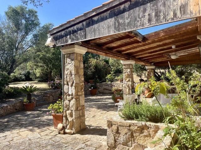 Esclusiva villa di 330 mq in vendita Via Stazzu Malcusa, Olbia, Sardegna
