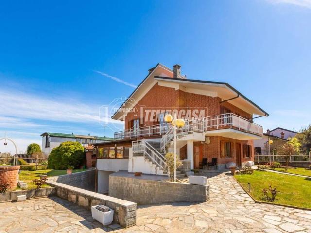 Esclusiva villa di 340 mq in vendita Via Giuseppe Parini, Chieri, Provincia di Torino, Piemonte