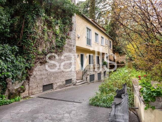Esclusiva villa di 350 mq in vendita viale delle Terme Deciane, Roma, Lazio