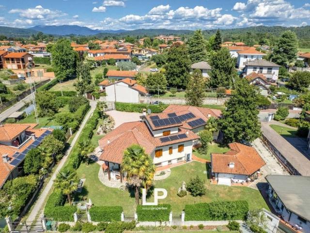 Esclusiva villa di 360 mq in vendita Via Filippo Turati, 8, Castelletto sopra Ticino, Piemonte