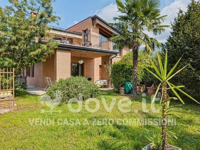 Esclusiva villa di 375 mq in vendita Via Vignacce, 42, Gavirate, Varese, Lombardia