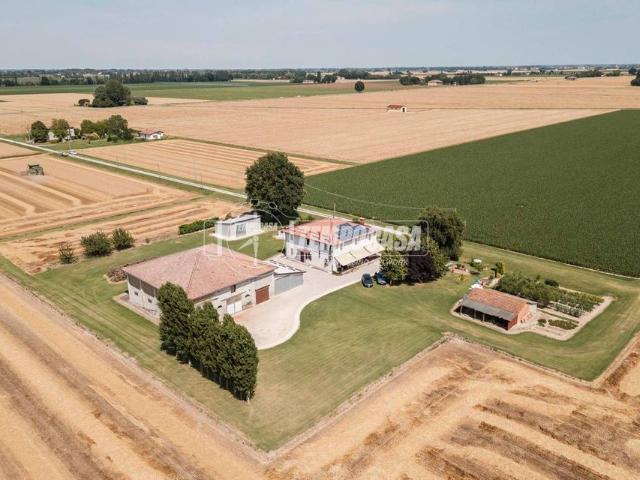 Esclusiva villa di 370 mq in vendita Via Camerone 13, Molinella, Bologna, Emilia Romagna
