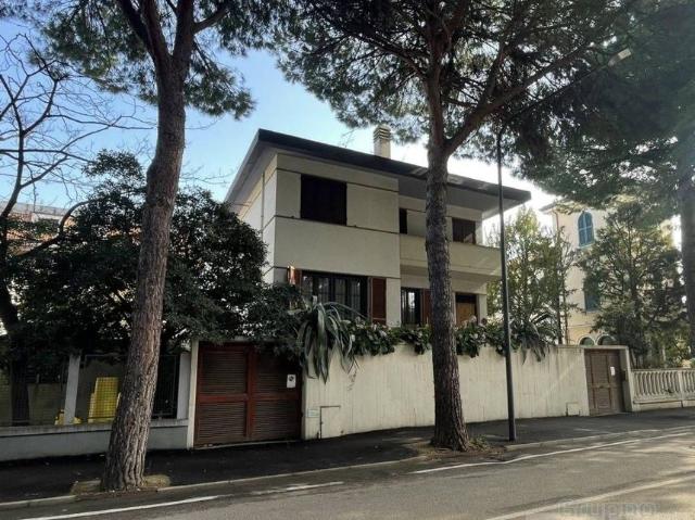 Esclusiva villa di 389 mq in vendita viale rovereto, Pesaro, Pesaro e Urbino, Marche