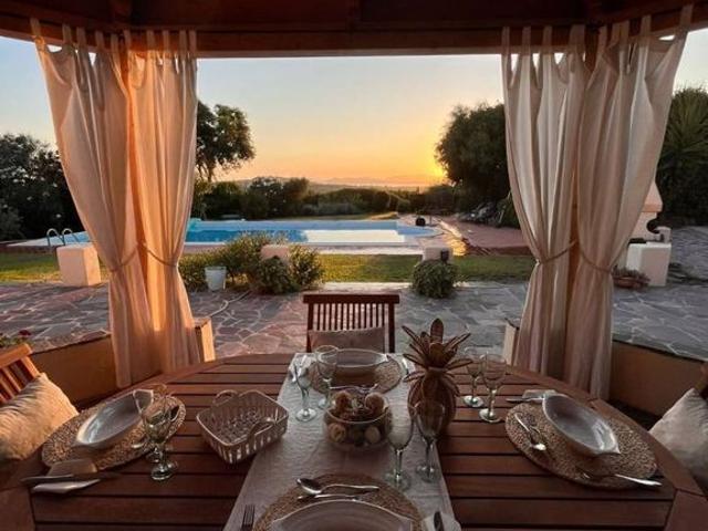 Esclusiva villa di 400 mq in vendita Strada Carrabuffas, Alghero, Sardegna