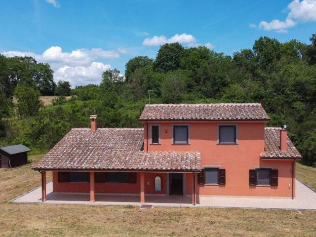 Esclusiva villa di 430 mq in vendita Località Pescatore, Capranica, Viterbo, Lazio