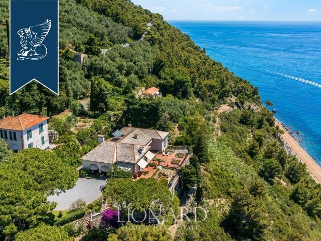 Esclusiva villa di 455 mq in vendita Imperia, Italia