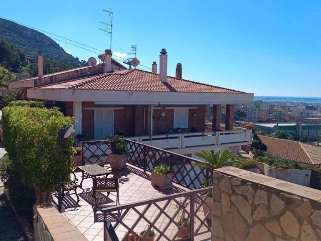 Esclusiva villa di 500 mq in vendita Via dell'Ostello, 18, Erice, Sicilia