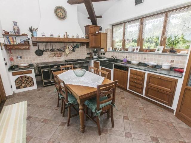 Esclusiva villa di 500 mq in vendita Vicoforte, Italia