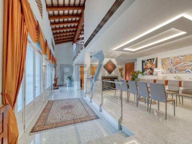 Esclusiva villa di 570 mq in vendita Legnaro, Italia