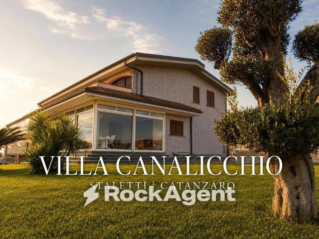 Esclusiva villa di 600 mq in vendita Via Canalicchio, 9, Stalettì, Catanzaro, Calabria