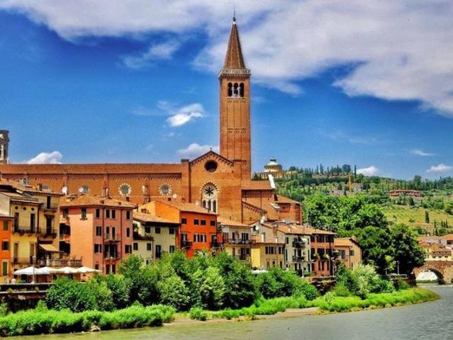 Esclusiva villa di 668 mq in vendita Via del Risorgimento, Verona, Veneto