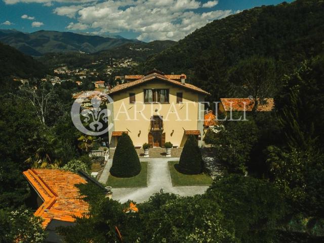 Esclusiva villa di 700 mq in vendita Lucca, Italia
