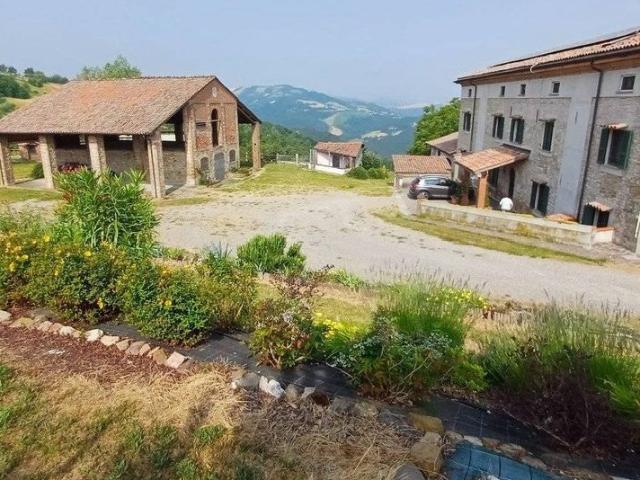 Esclusiva villa di 712 mq in vendita Gazzola, Italia