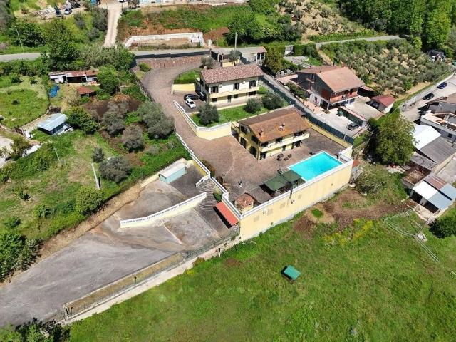 Esclusiva villa di 763 mq in vendita Contrada Fornarelli, 51, Gavignano, Roma, Lazio