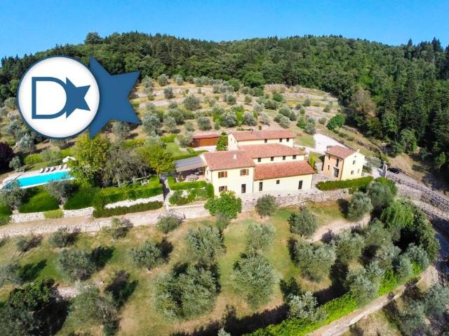 Prestigiosa villa di 776 mq in vendita Via di Cerreto e Solano, Prato, Toscana