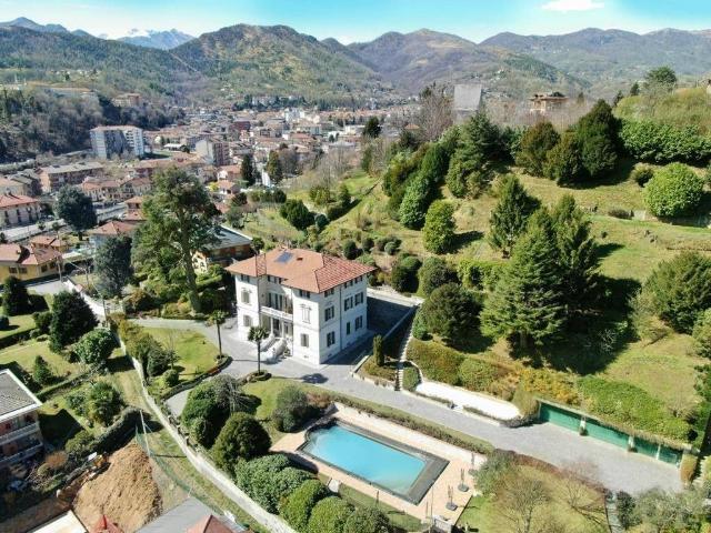 Esclusiva villa di 891 mq in vendita Via Aymone di Challant, Lanzo Torinese, Piemonte