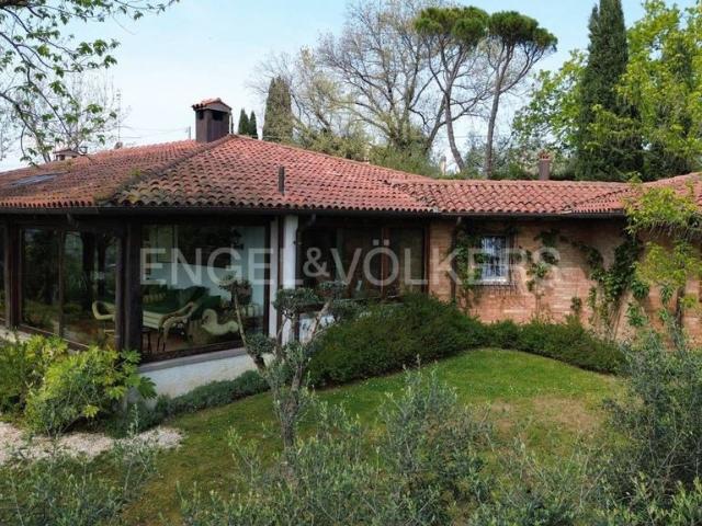 Prestigiosa villa di 563 mq in vendita, Via Poggiomarino, Rimini, Emilia Romagna