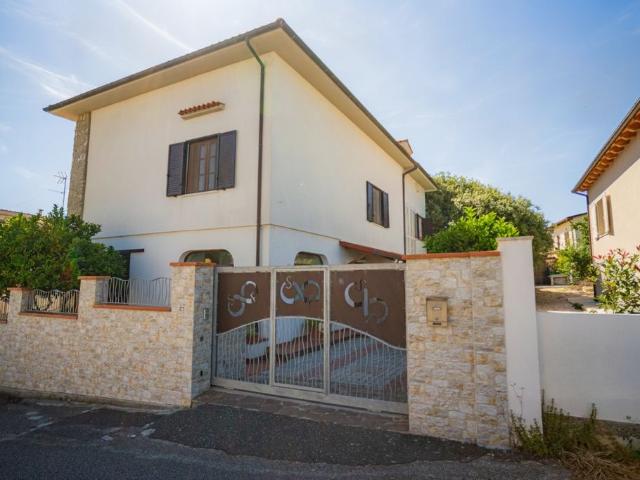 Esclusiva villa in vendita Via A. Rosmini 12, Rosignano Marittimo, Livorno, Toscana