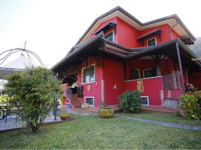 Esclusiva villa in vendita via agricola, Carrara, Massa Carrara, Toscana