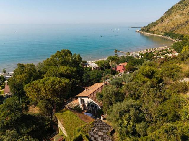 Esclusiva villa in vendita Via Appia, Terracina, Lazio