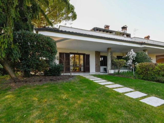 Esclusiva villa in vendita Via Bianca Daller, Soiano, Lombardia