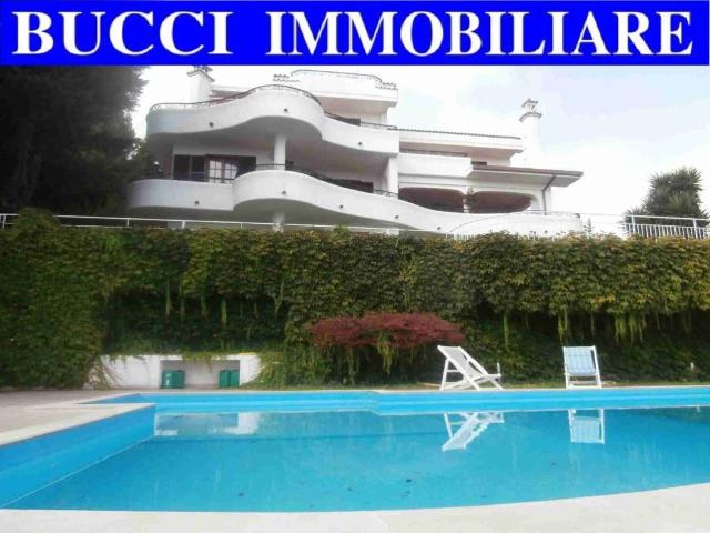 Esclusiva villa in vendita Via Gran Paradiso, Montesilvano, Abruzzo