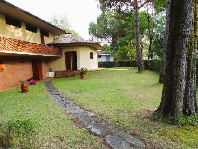 Esclusiva villa in vendita Via dei Fichi, Massa, Toscana