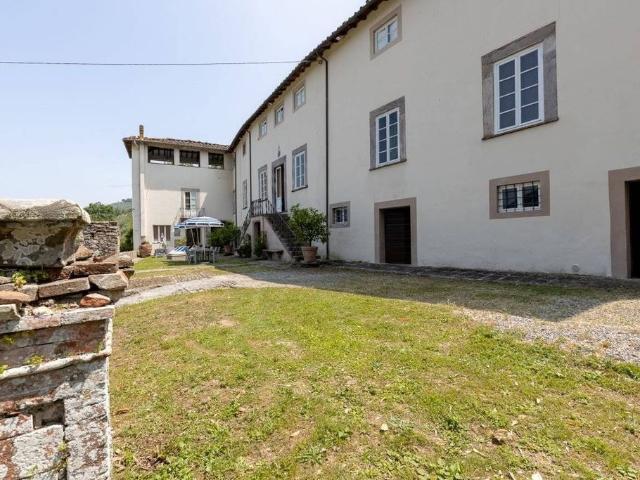 Esclusiva villa in vendita Via di Vicopelago, Lucca, Toscana