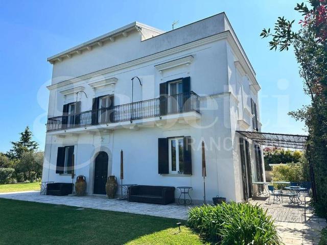 Esclusiva villa in vendita Via Martiri di Palermo, Trani, Puglia
