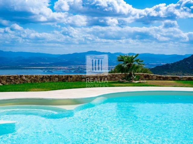 Esclusiva villa in vendita Via Sa Bandela, Olbia, Sardegna