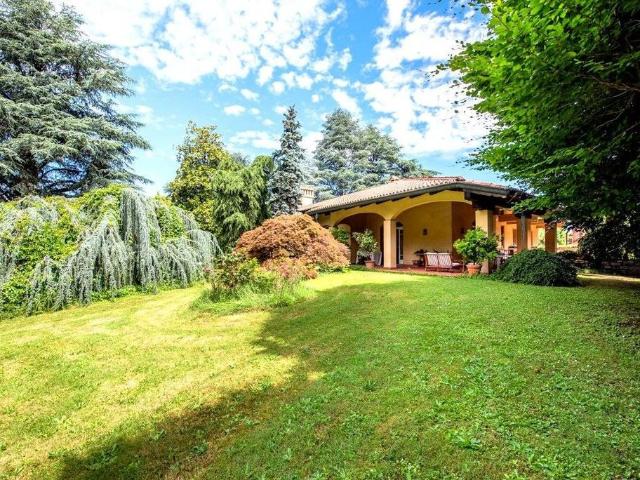 Esclusiva villa in vendita Via Siracusa, 39, Cairate, Lombardia