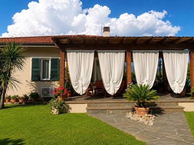 Esclusiva villa in vendita Via Poggio Barilotto, Camaiore, Toscana