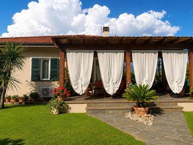 Esclusiva villa in vendita Via Poggio Barilotto, Camaiore, Lucca, Toscana