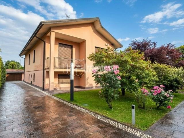 Esclusiva villa in vendita Via Roma 35, Santo Stefano Ticino, Lombardia