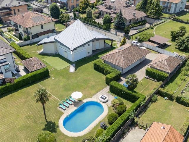 Esclusiva villa in vendita Via Rossini, Gozzano, Piemonte