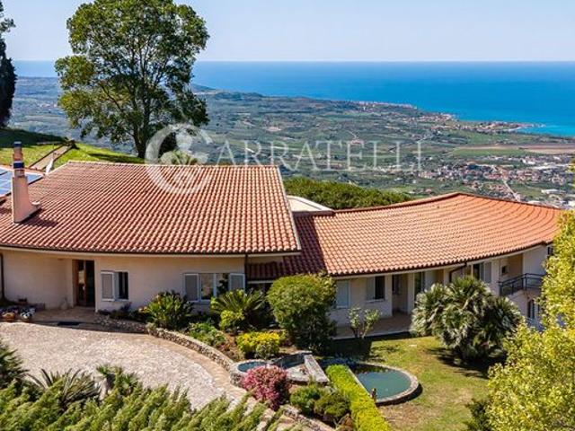 Esclusiva villa in vendita Vibo Valentia Marina, Calabria