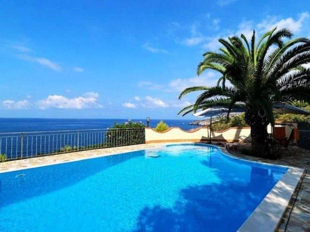Esclusiva villa in vendita Baia Del Carpino, Scalea, Calabria