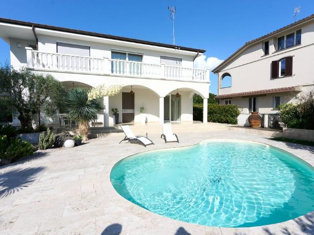 Prestigiosa villa di 220 mq in vendita, Fucecchio, Toscana