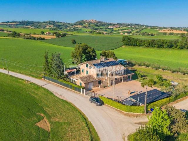 Prestigiosa villa in vendita Montecosaro, Italia