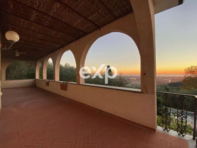 Esclusiva villa in vendita Massarosa, Toscana