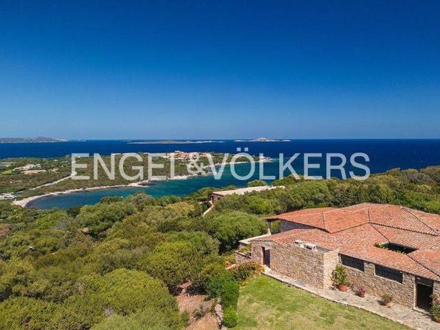 Esclusiva villa in vendita Olbia, Italia