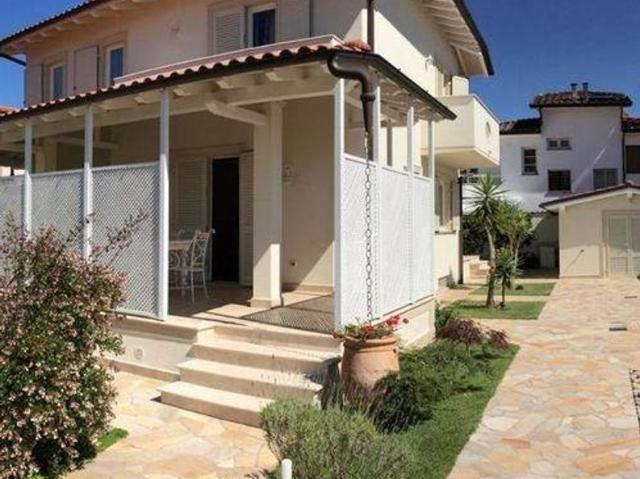 Esclusiva villa in vendita Pietrasanta, Italia