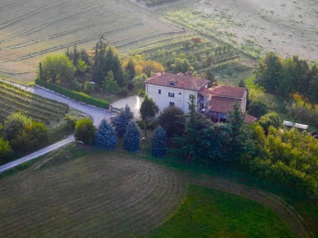 Esclusiva villa in vendita Strada di Racchetto, 8, Mondovì, Piemonte