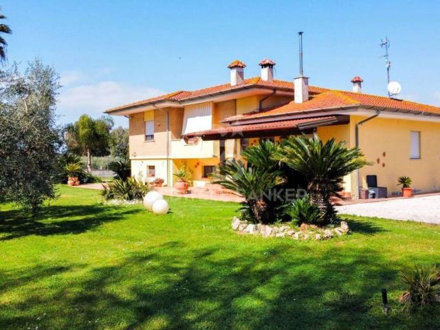 Esclusiva villa in vendita Strada statale 7 km 91, km 91, Terracina, Lazio