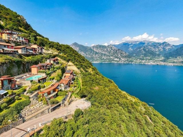 Esclusiva Villetta a Schiera di 93 mq in vendita Località Spiglia, Parzanica, Lombardia
