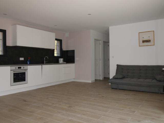 ESCRAGNOLLES VILLA 4P 83M2 TERRAIN 2694M2